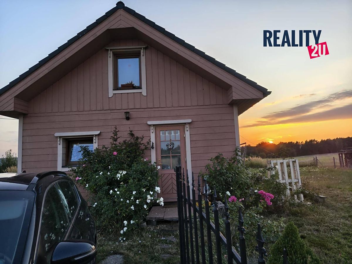 Prodej rodinného domu 70 m², pozemek 873 m² – fotografie 2