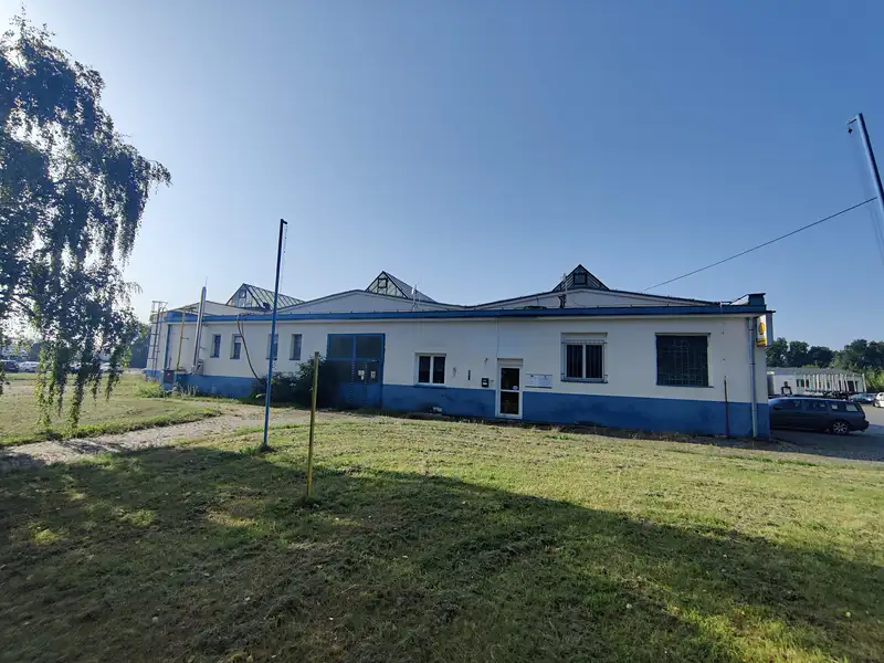 Pronájem komerční nemovitosti 10000 m², Cheb – náhled fotky 1