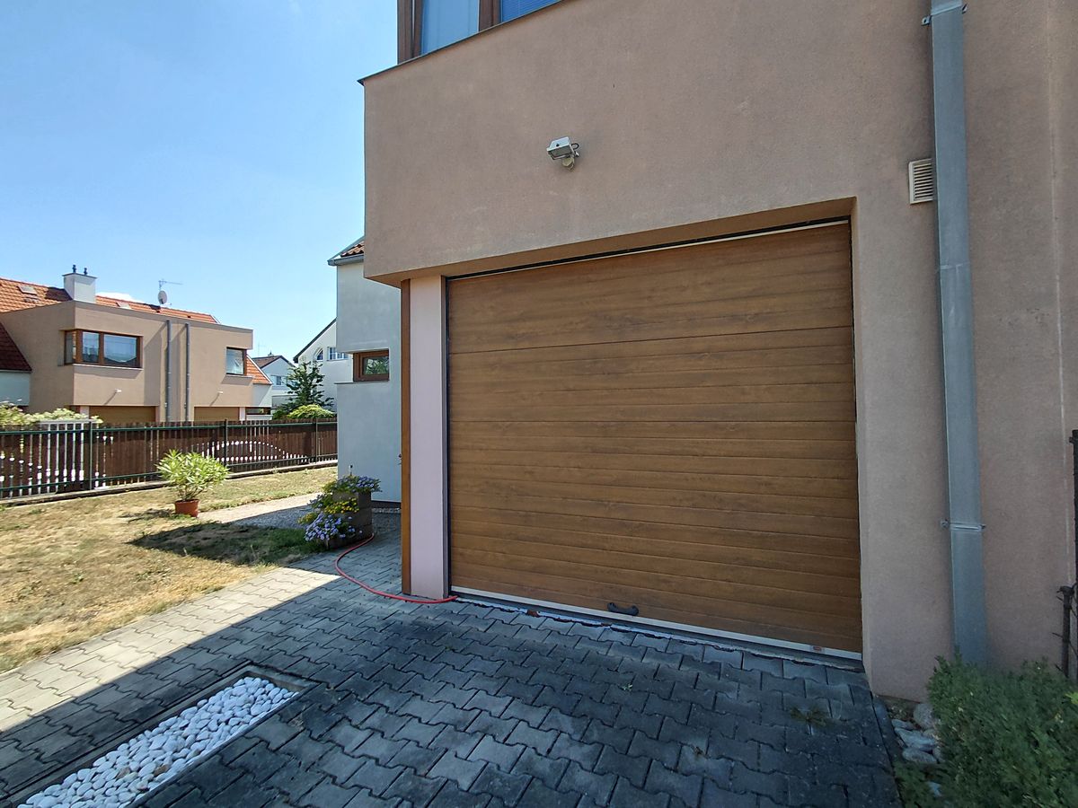 Prodej rodinného domu 159 m², pozemek 374 m² – fotografie 3