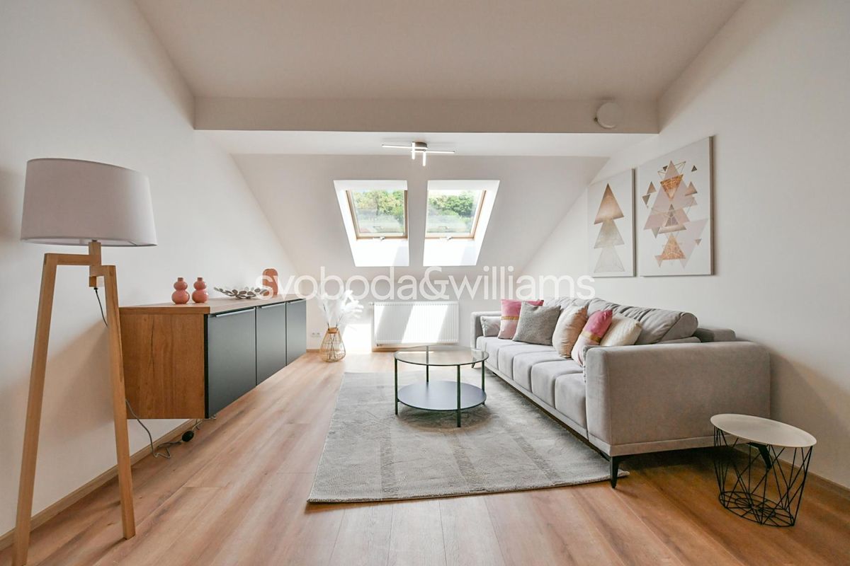 Pronájem bytu 1+kk 34 m²