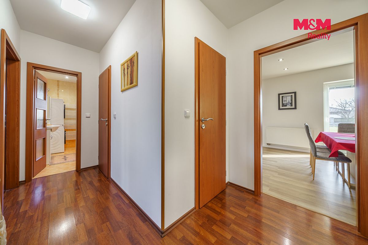Prodej rodinného domu 105 m², pozemek 1440 m² – fotografie 5