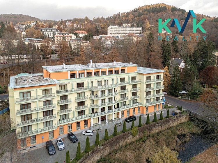 Квартира 6+ на продаж, 252 м² (39 з 40)