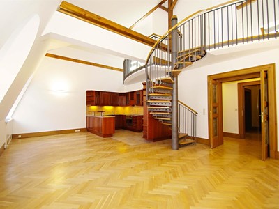Pronájem bytu atypické 195 m²
