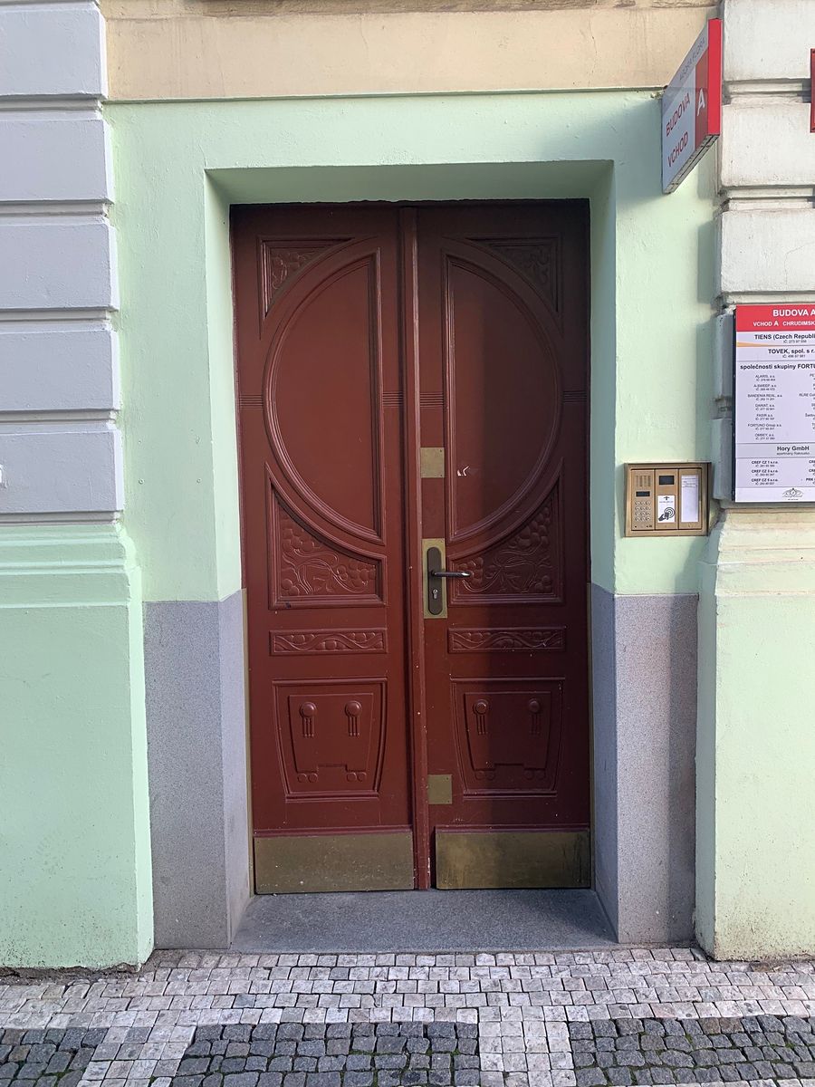 Pronájem kanceláře 108 m² – fotografie 3
