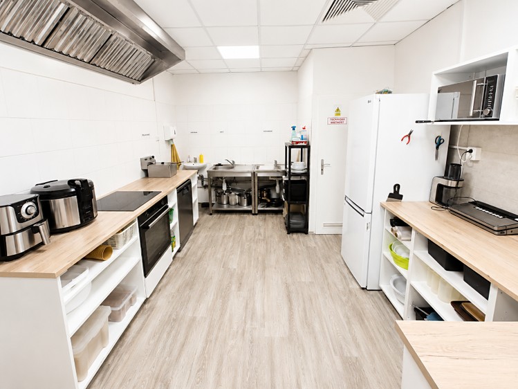 Pronájem komerčního prostoru, 145 m² (9 z 13)