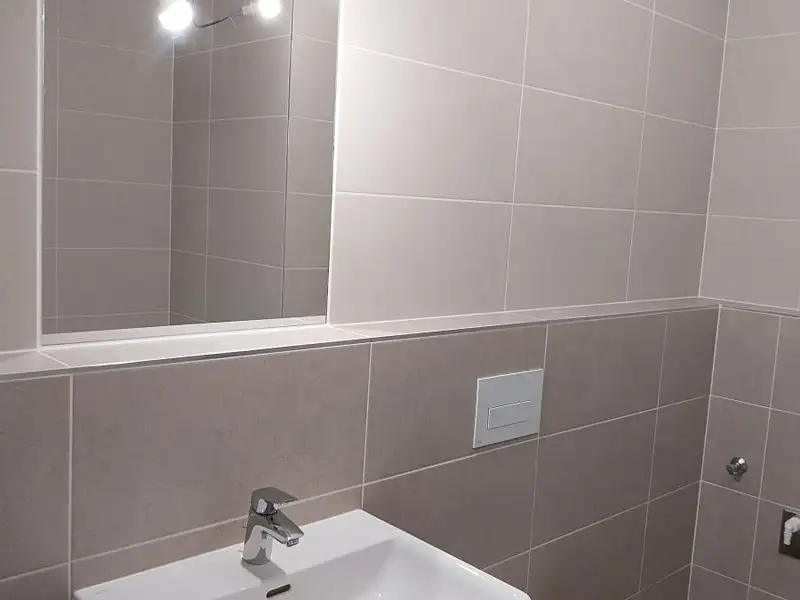 Prodej bytu 1+kk 33 m², Praha – náhled fotky 3