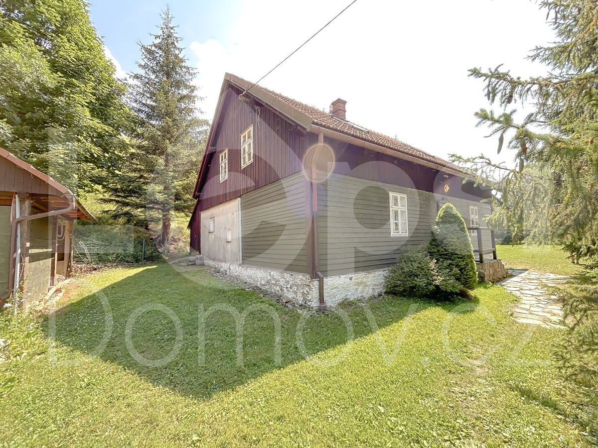 Prodej rodinného domu 225 m², pozemek 4265 m² – fotografie 4
