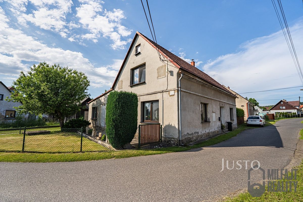 Prodej rodinného domu 205 m², pozemek 1469 m²