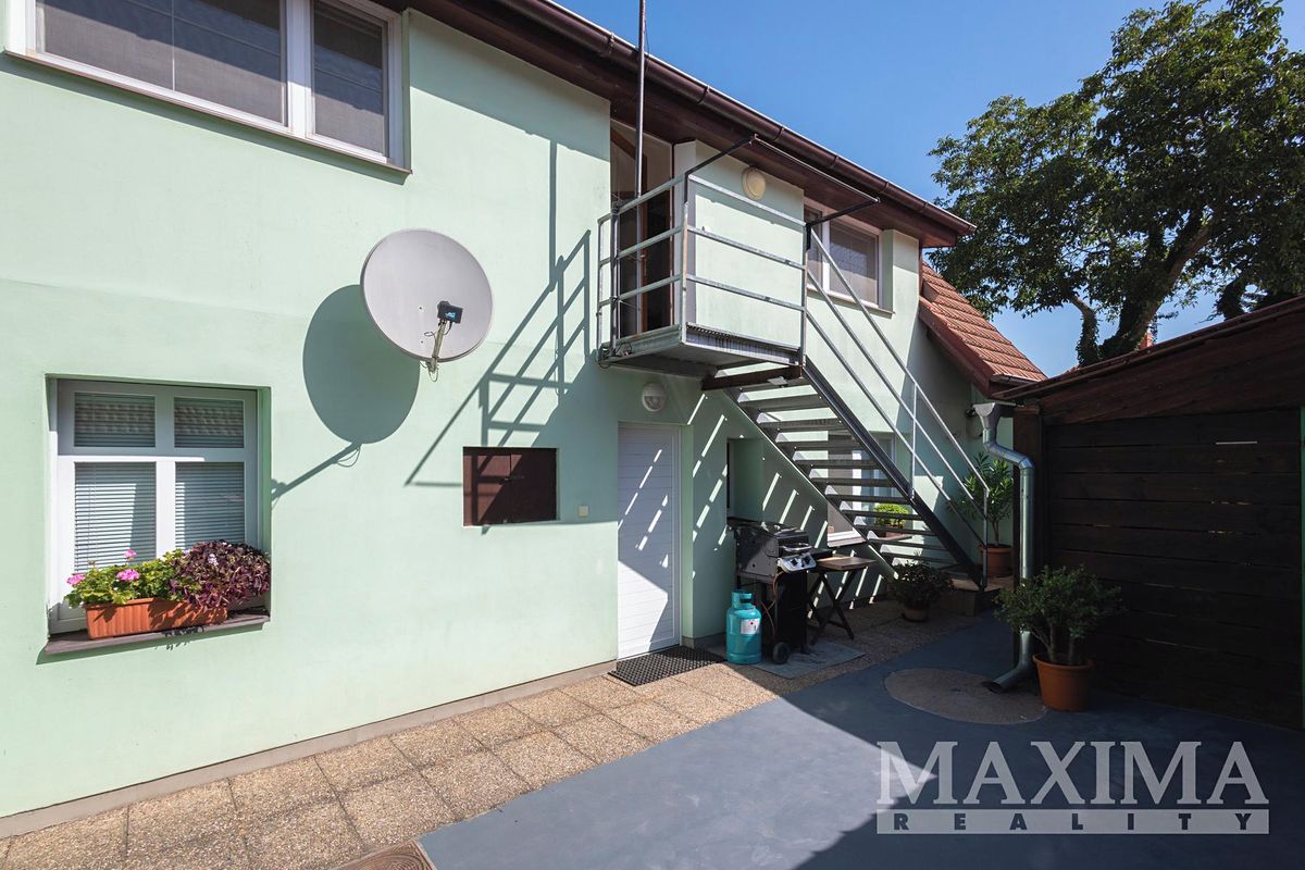 Prodej rodinného domu 136 m², pozemek 259 m² – fotografie 3