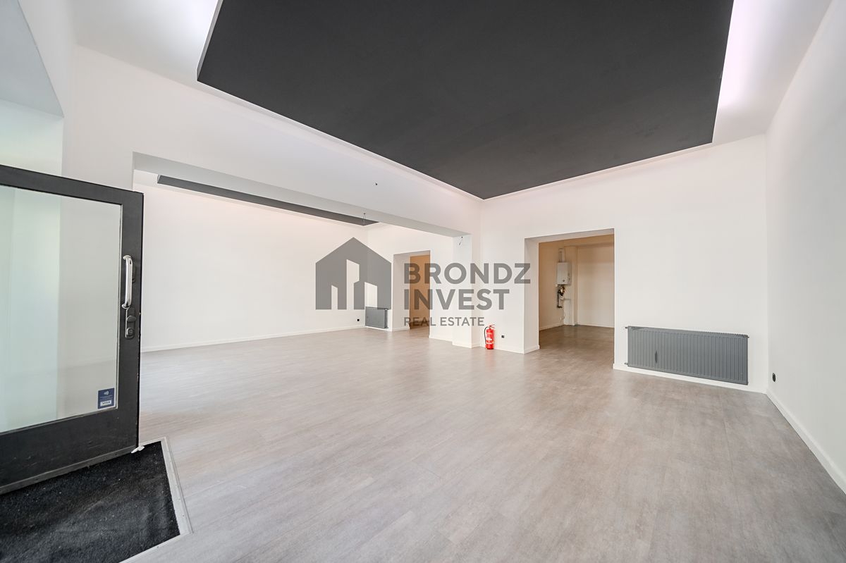 Pronájem obchodního prostoru 253 m² – fotografie 4