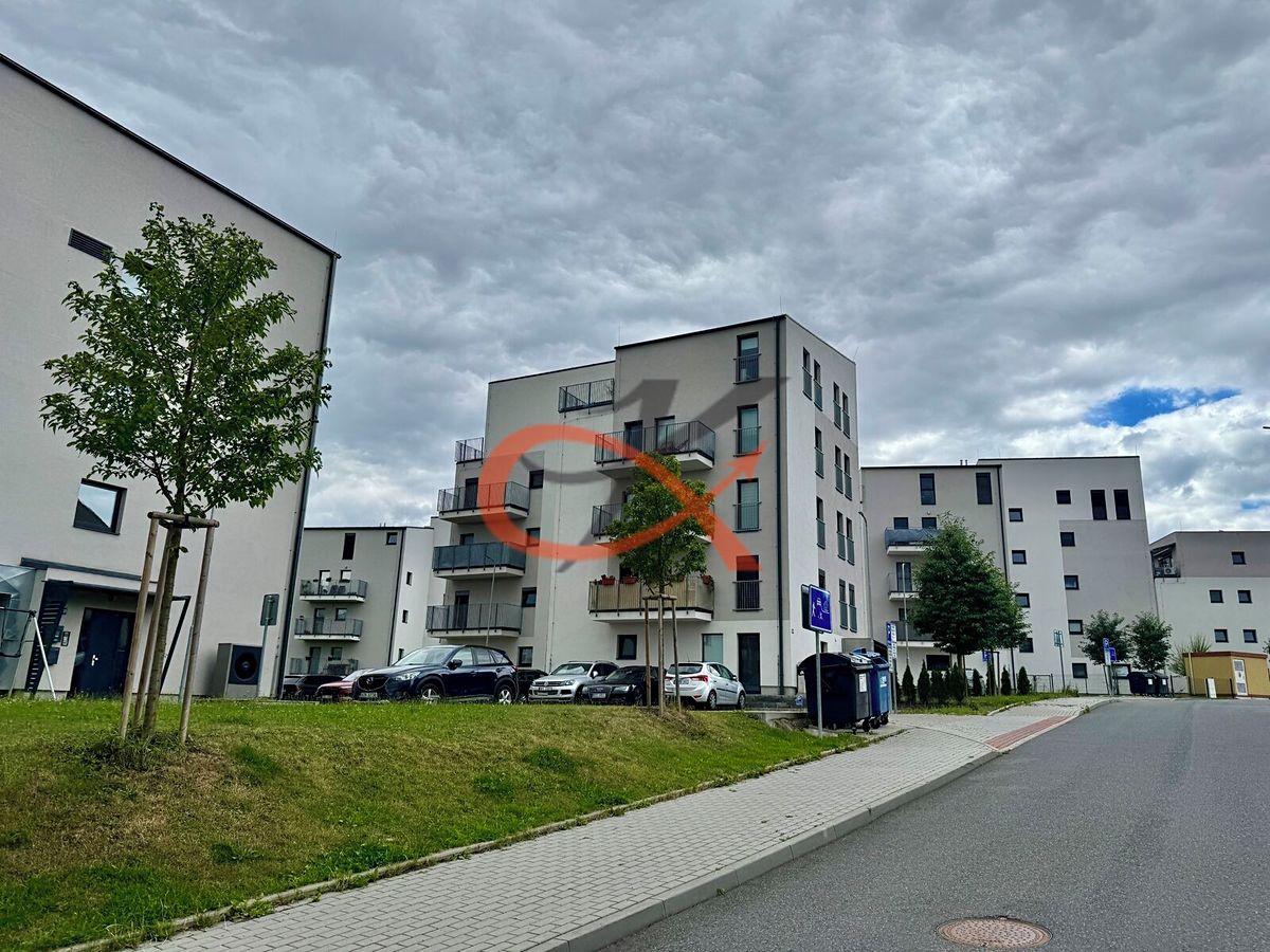 Pronájem bytu 1+kk 33 m²
