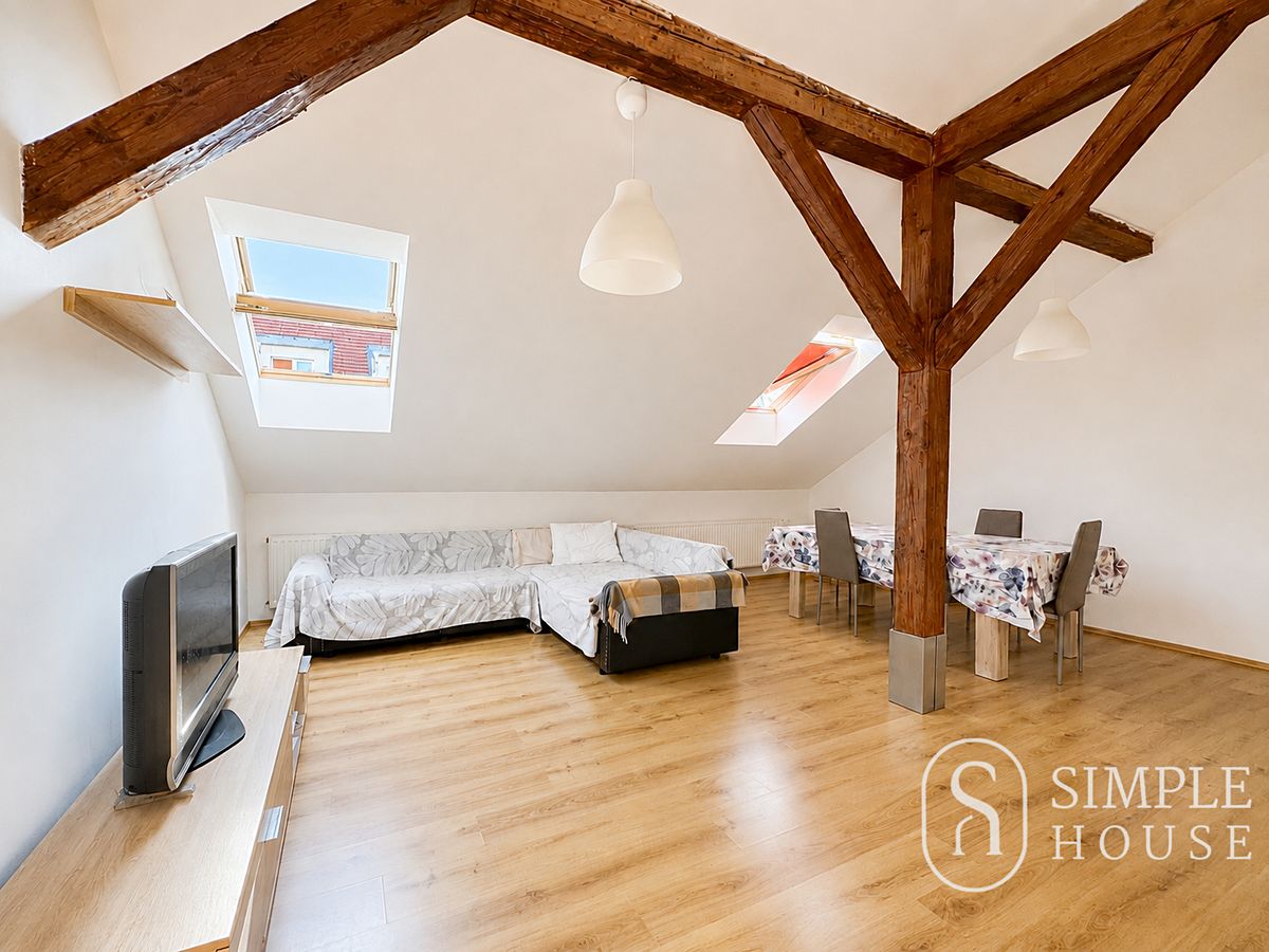 Pronájem bytu 3+kk 72 m²