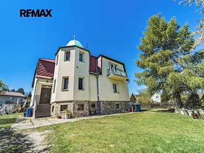 Prodej  vily 240 m², pozemek 1 897 m²