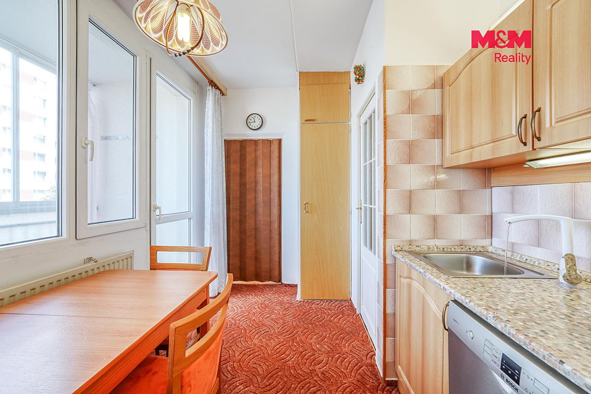 Pronájem bytu 2+1 48 m² – fotografie 3
