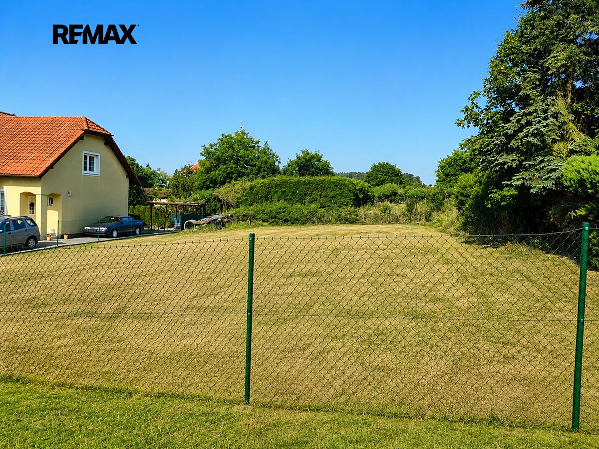 Pronájem stavebního pozemku 718 m² – fotografie 5