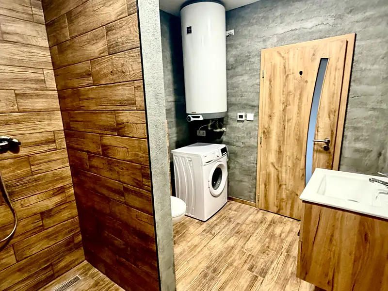 Prodej bytu 2+kk 45 m², Kvasiny – náhled fotky 2