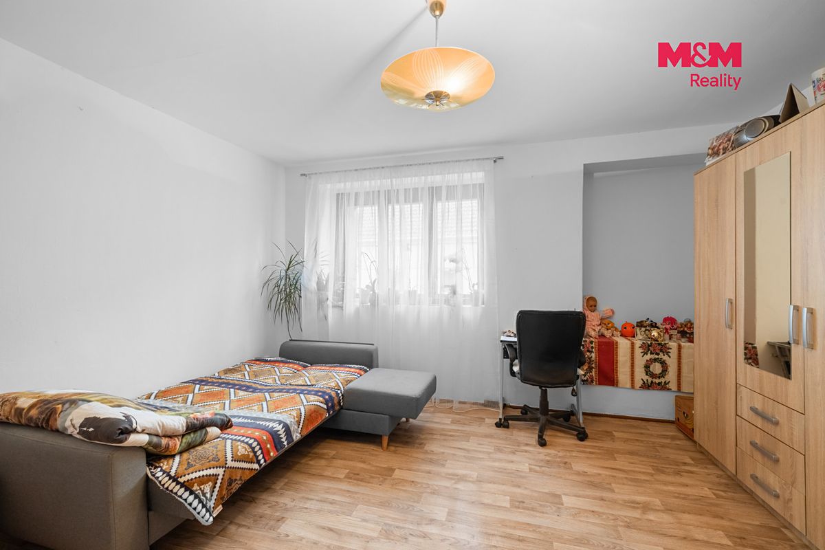 Prodej rodinného domu 221 m², pozemek 1114 m² – fotografie 5