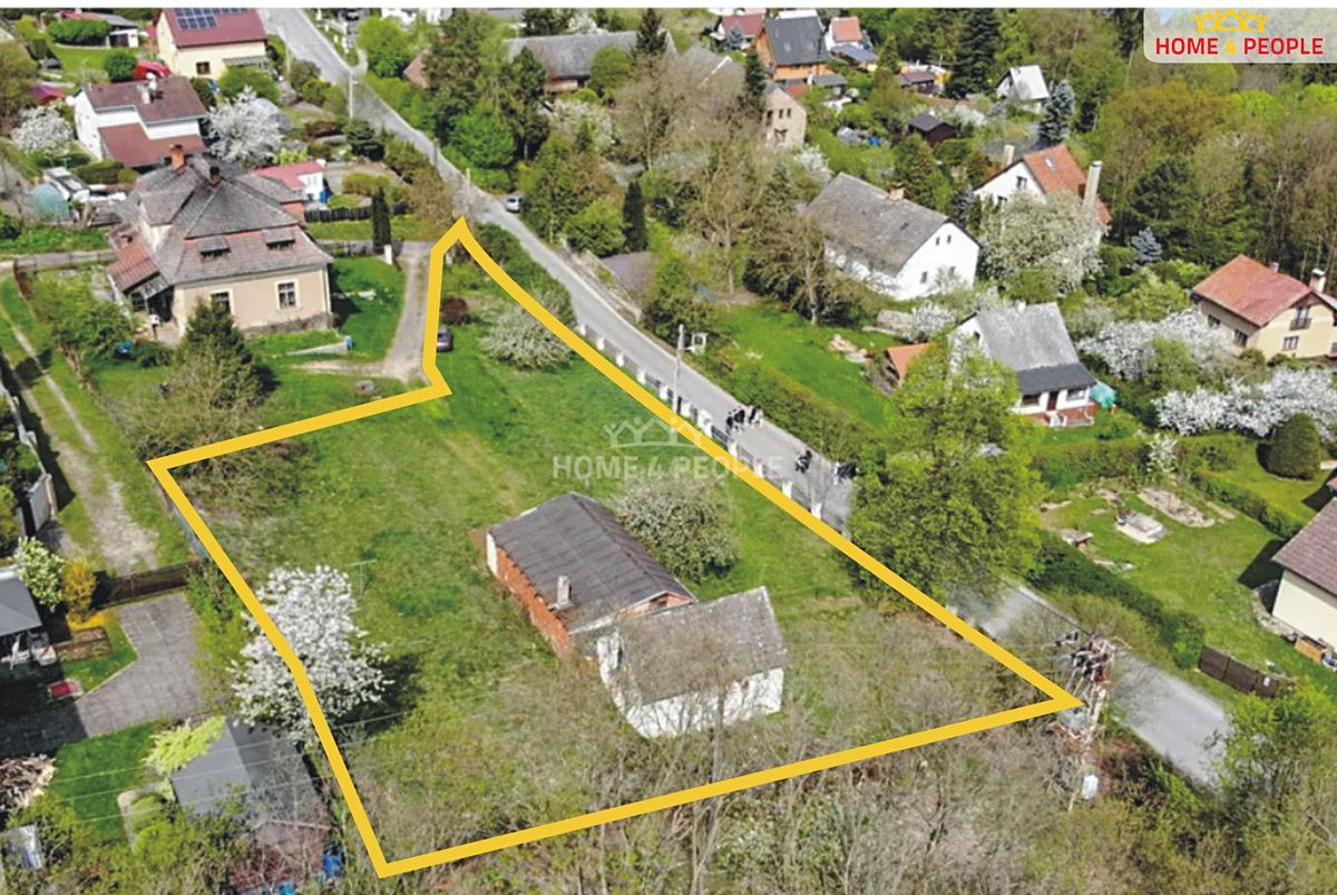 Prodej stavebního pozemku 1675 m² – fotografie 2