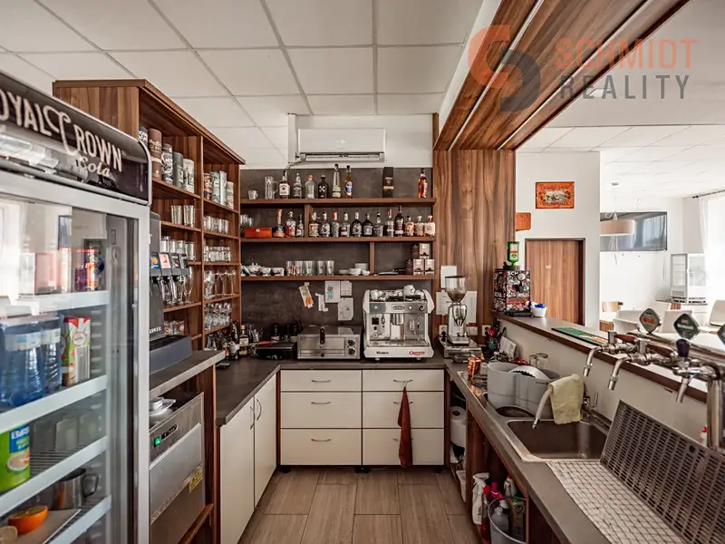 Pronájem obchodního prostoru 77 m², Břeclav – náhled fotky 1