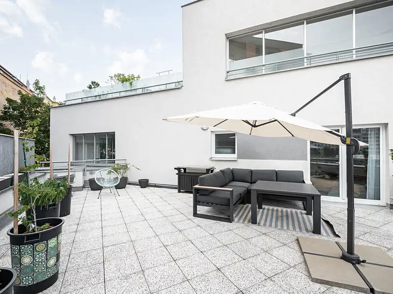 Prodej bytu 2+kk 61 m², Praha – náhled fotky 2