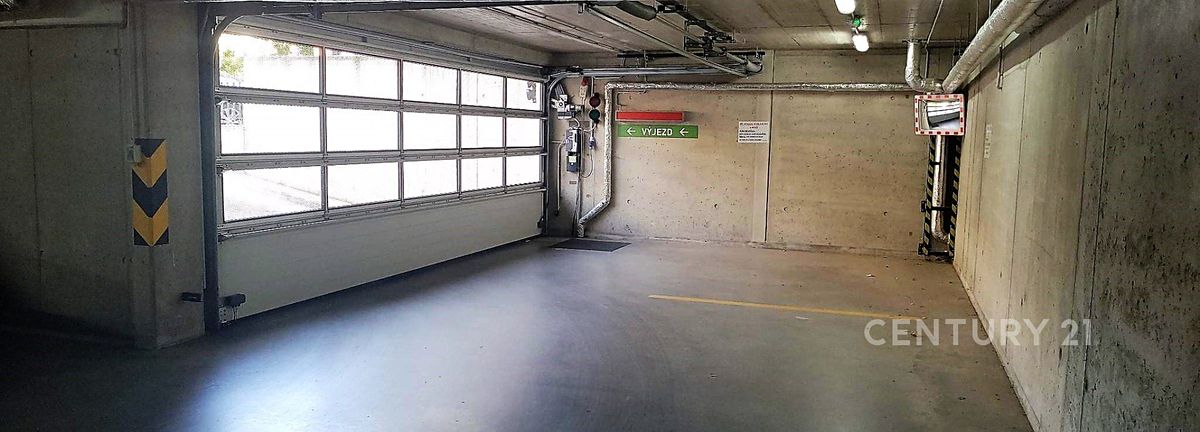 Prodej garáže 14 m² – fotografie 3