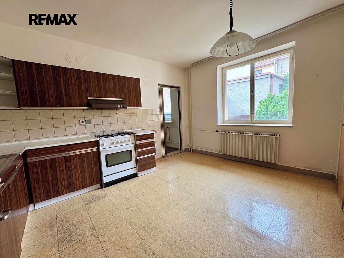 Prodej rodinného domu 140 m², pozemek 321 m² – fotografie 5