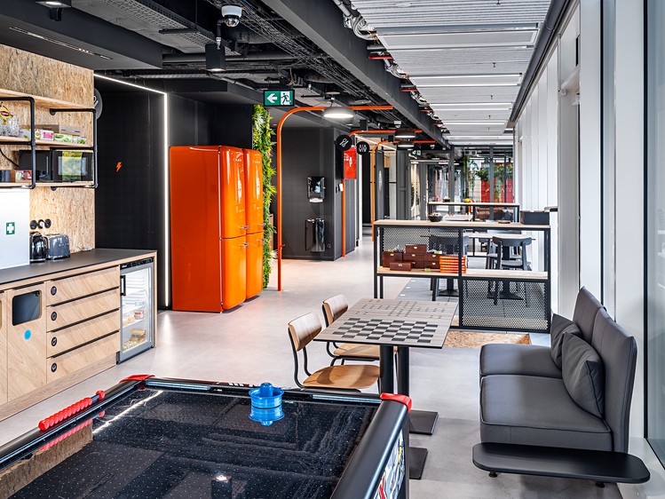 Комерційне приміщення в оренду, 1 539 м² (6 з 13)