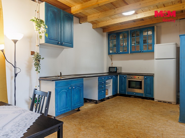 Prodej komerčního prostoru, 90 m² (3 z 25)