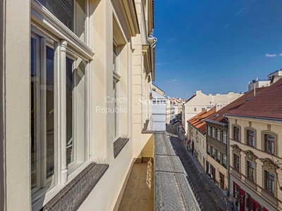 Wohnung 3+kk zur Miete, 120 m² (2 von 10)