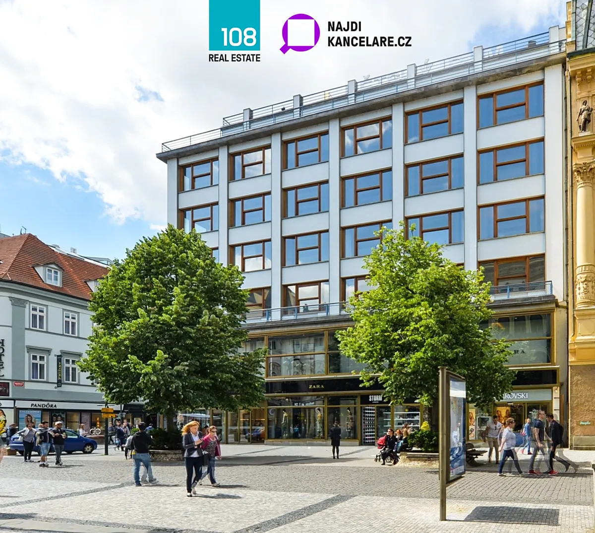 Pronájem kanceláře 596 m²