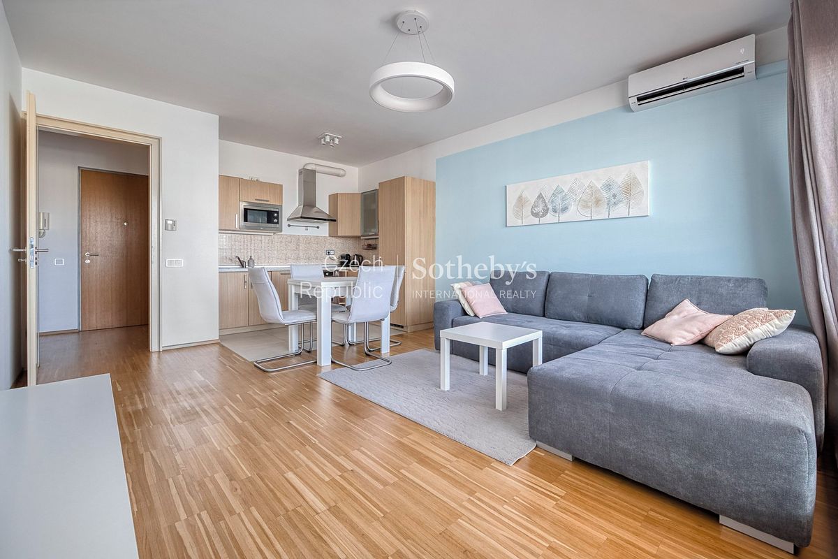 Pronájem bytu 2+kk 52 m²