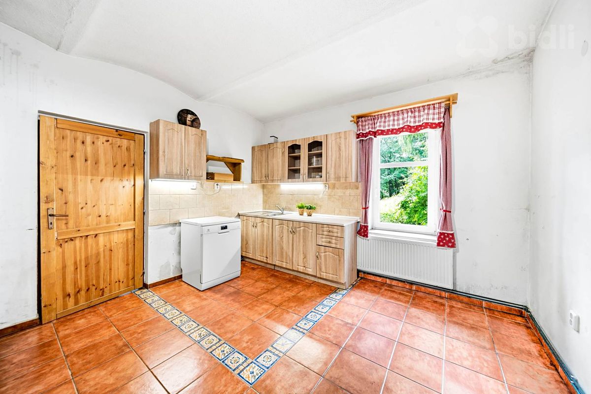 Prodej rodinného domu 149 m², pozemek 320 m² – fotografie 3