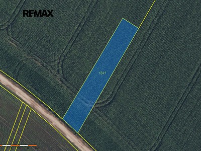 Prodej podílu 1/2  pole 387 m²