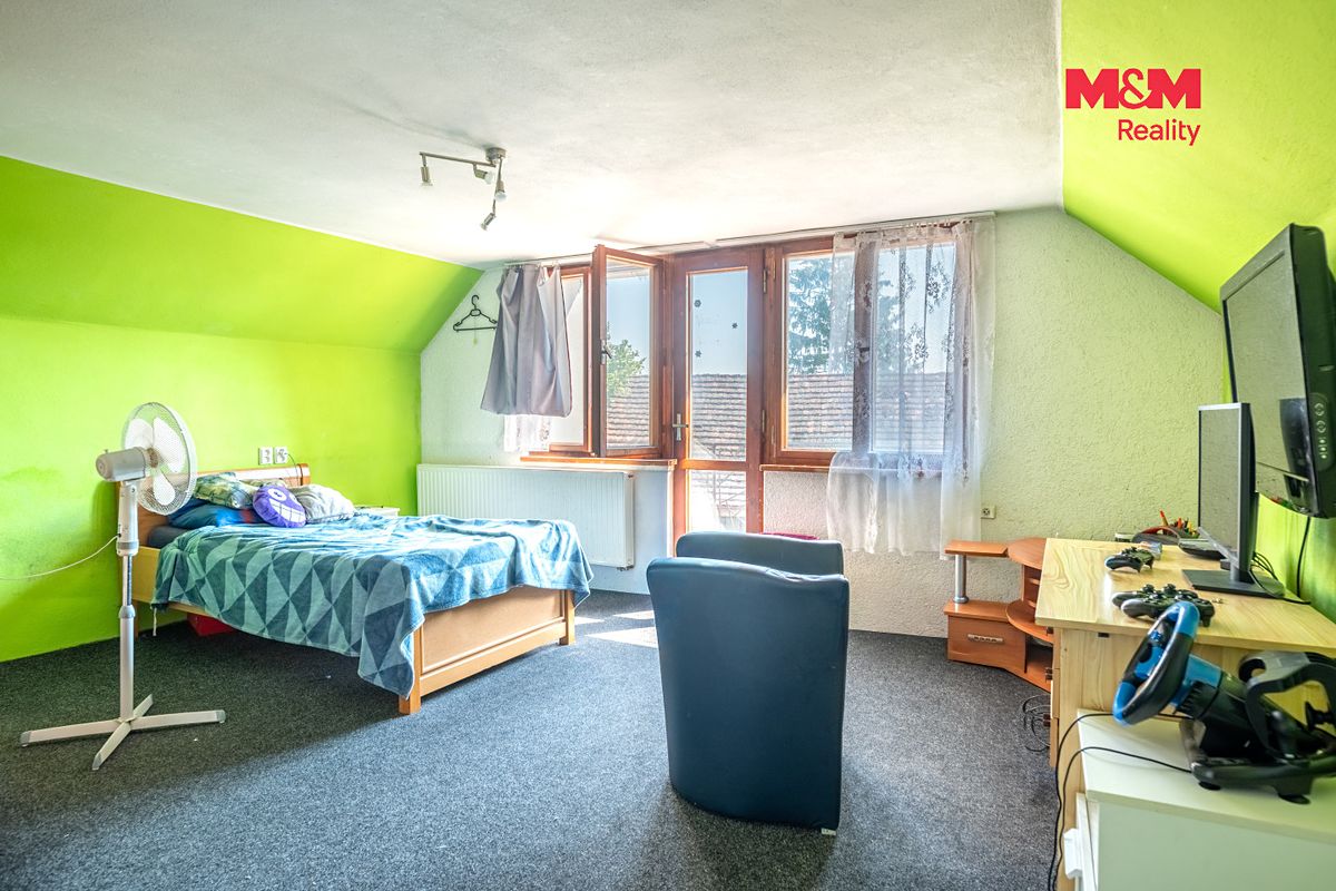 Prodej rodinného domu 125 m², pozemek 936 m² – fotografie 4