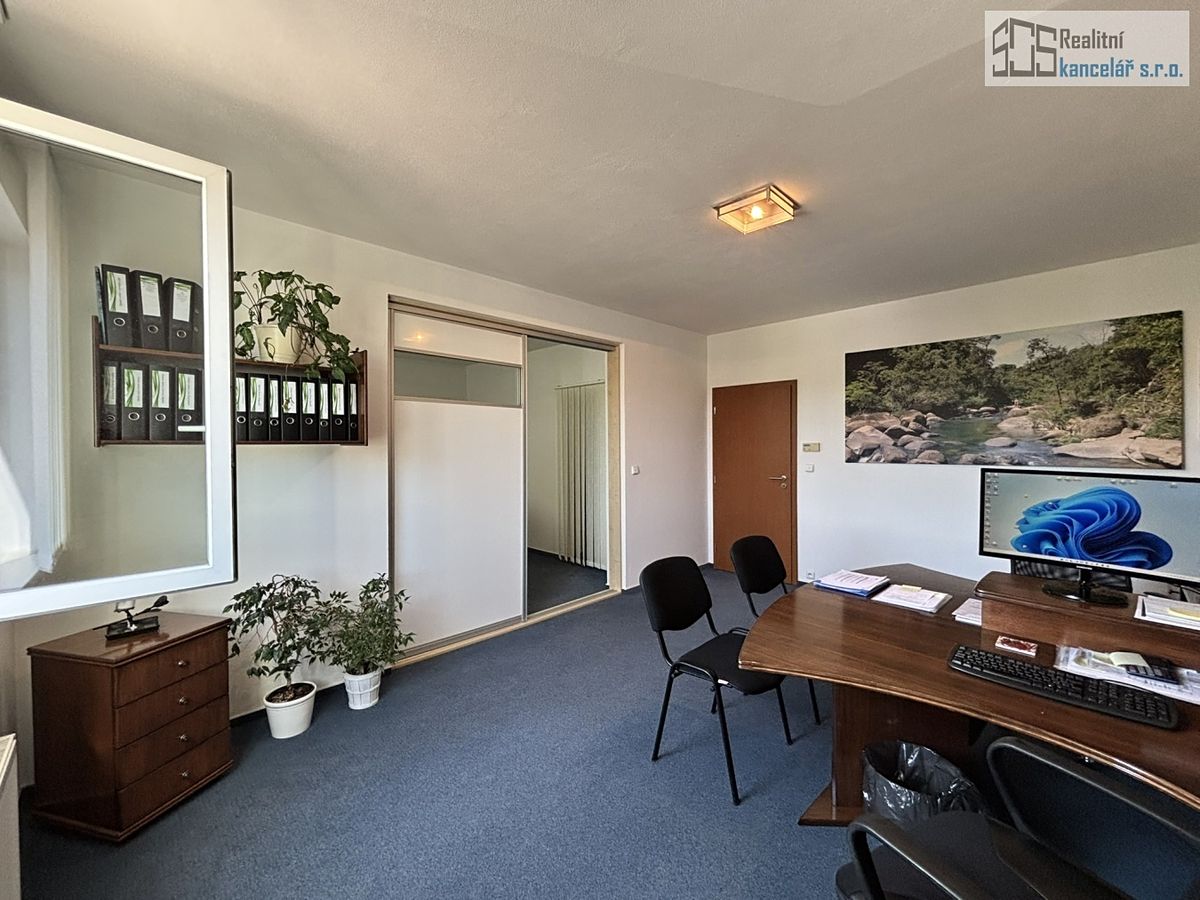 Pronájem kanceláře 87 m² – fotografie 2