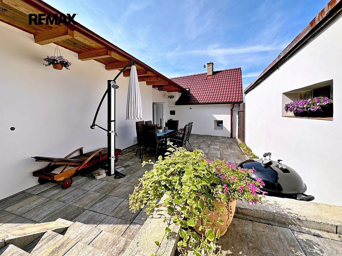 Prodej rodinného domu 185 m², pozemek 456 m² – fotografie 3