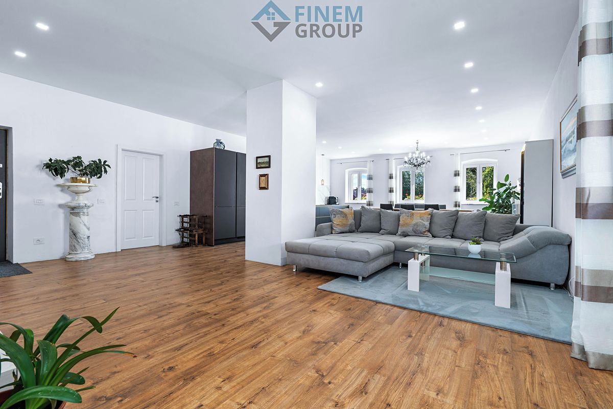 Prodej rodinného domu 165 m², pozemek 1604 m² – fotografie 3