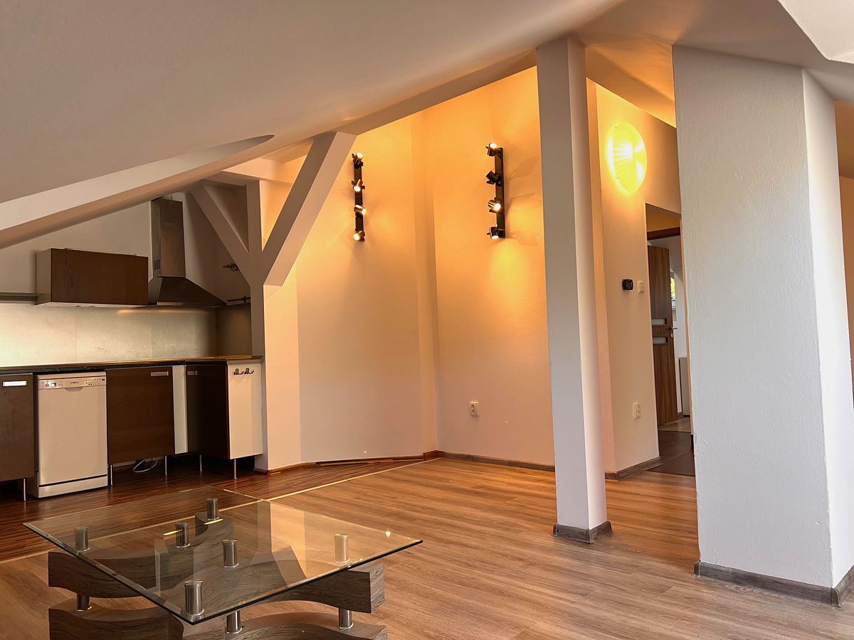 Pronájem bytu 2+kk 75 m²