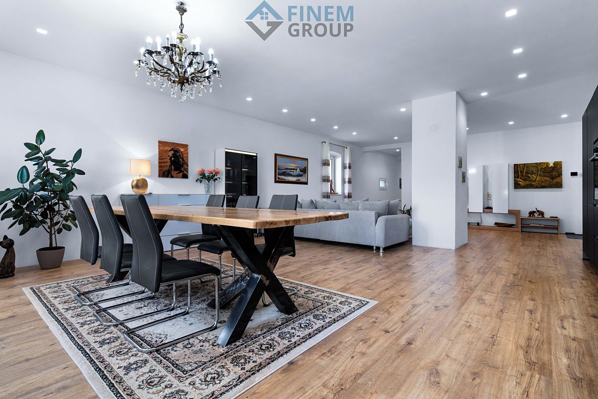 Prodej rodinného domu 165 m², pozemek 1604 m² – fotografie 2