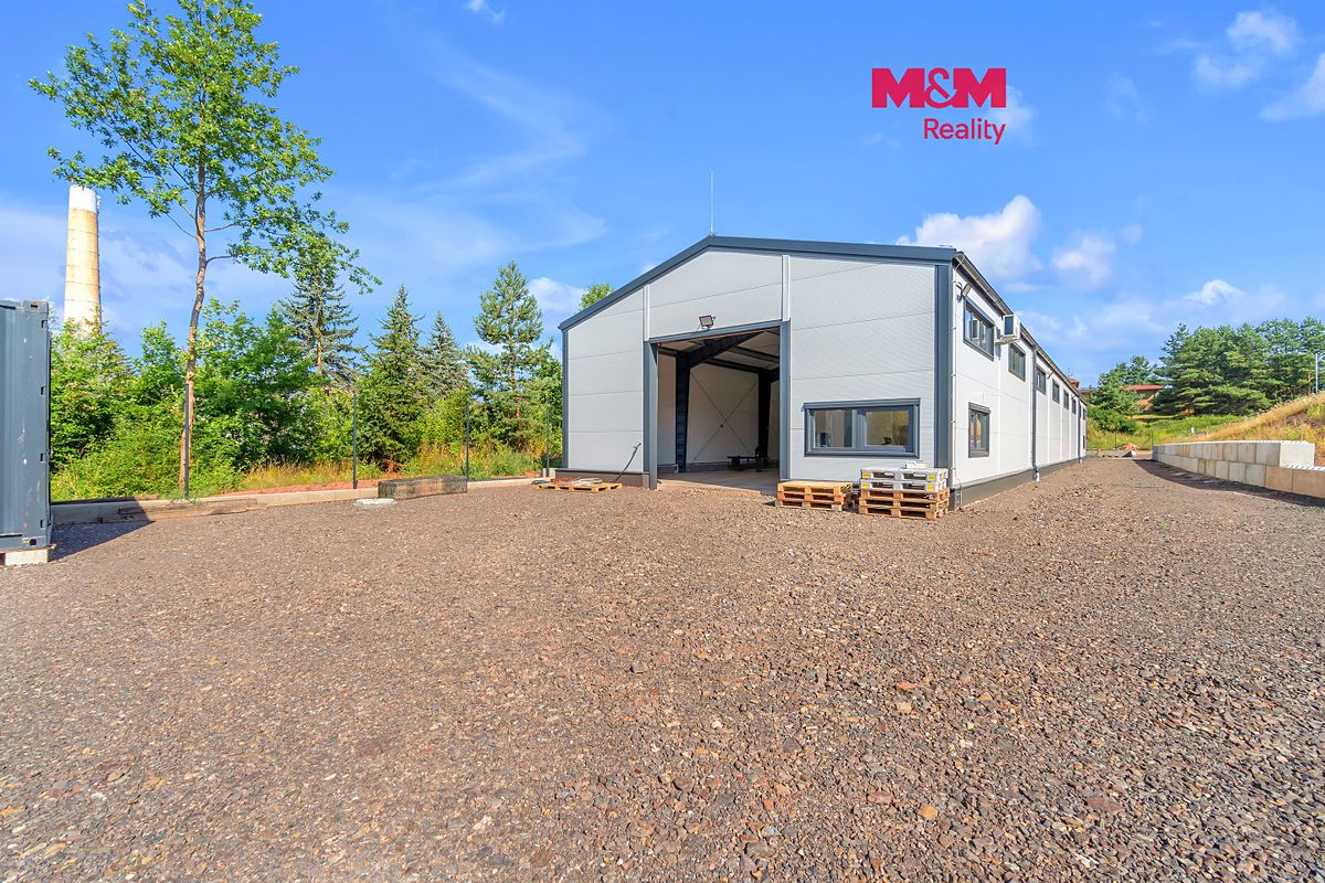 Pronájem výrobní haly, prostoru 225 m²