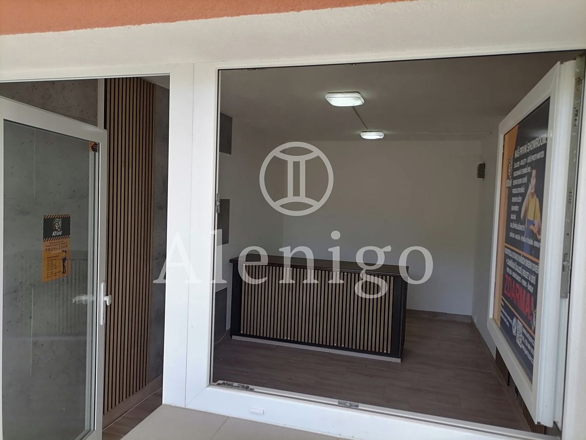 Prodej obchodního prostoru 15 m² – fotografie 2