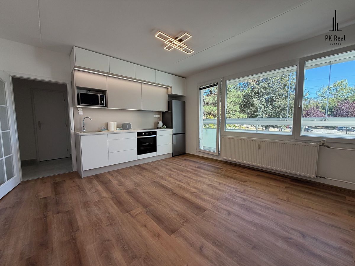Pronájem bytu 3+kk 63 m²