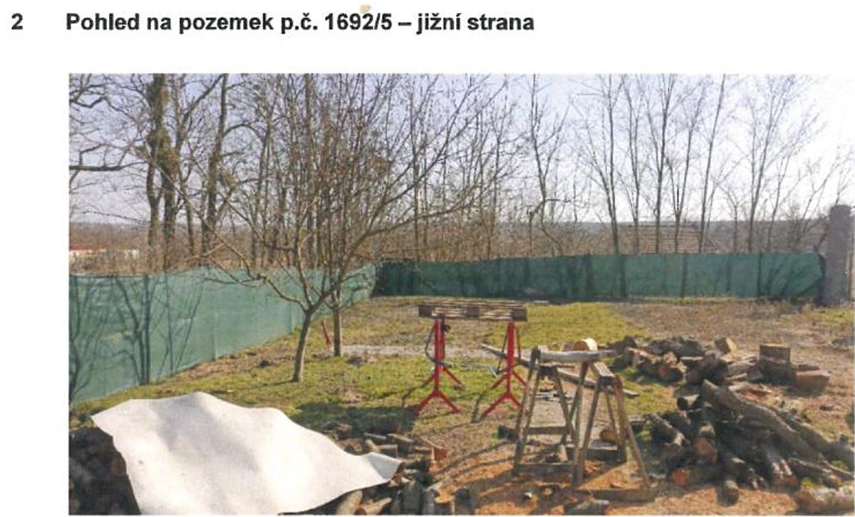 Prodej pozemku 565 m², Břeclav – fotka 1 z 3