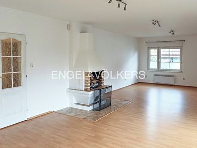 Pronájem vily 365 m², pozemek 600 m²