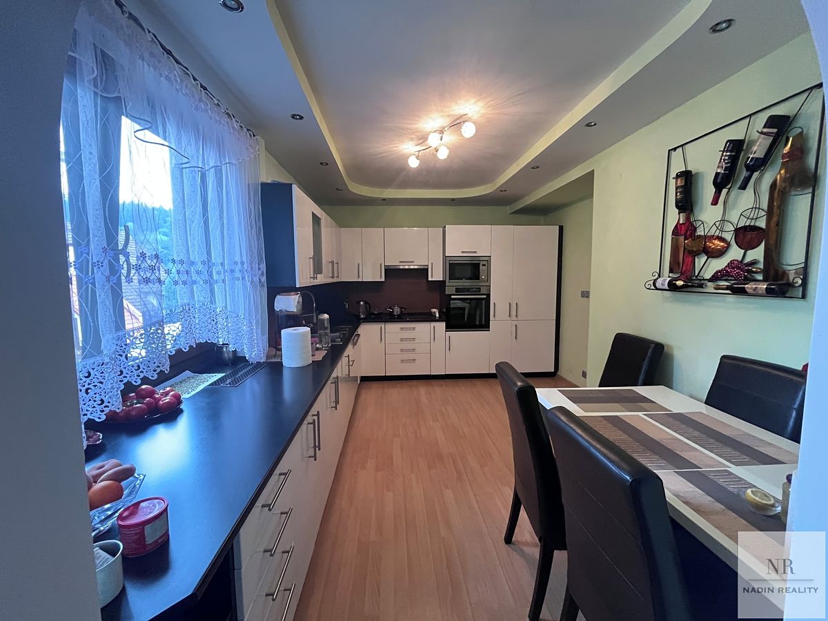 Prodej rodinného domu 160 m², pozemek 663 m² – fotografie 5