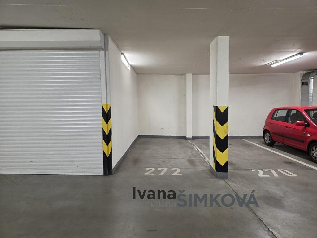 Prodej garážového stání 12 m² – fotografie 3
