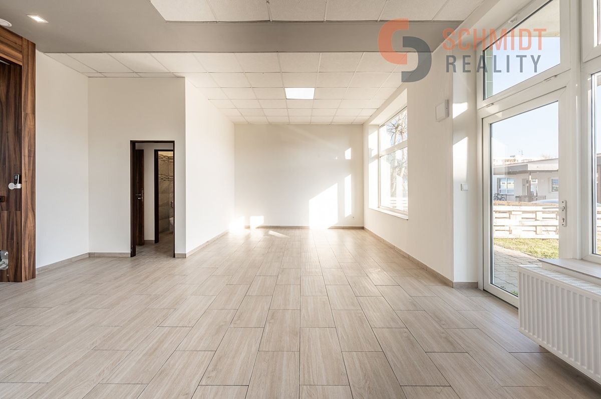 Pronájem obchodního prostoru 77 m² – fotografie 5