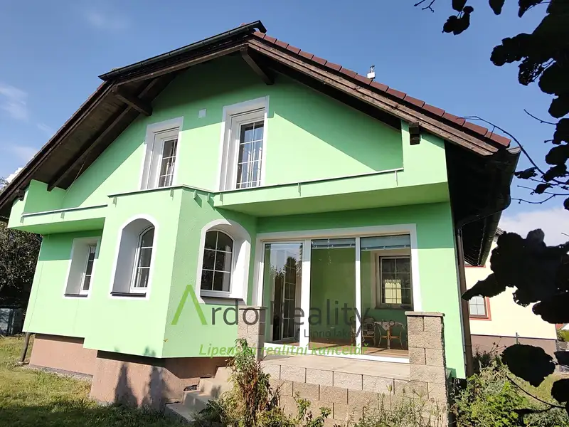 Prodej rodinného domu 266 m², pozemek 778 m², Frymburk – náhled fotky 3