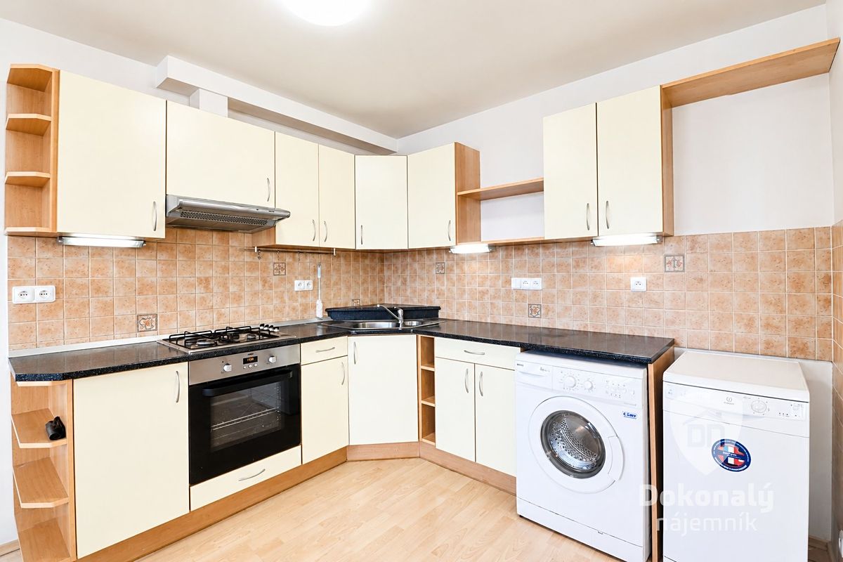 Pronájem bytu 3+kk 70 m² – fotografie 2