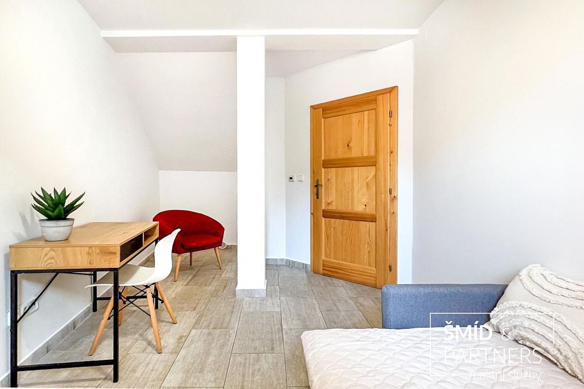 Prodej rodinného domu 108 m², pozemek 176 m² – fotografie 5